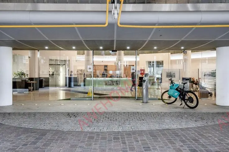 倫敦租房Point West Apartment Building 361