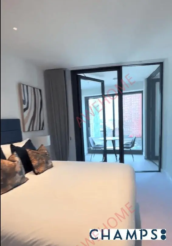 倫敦租房36 Wandsworth Road SW8 1B