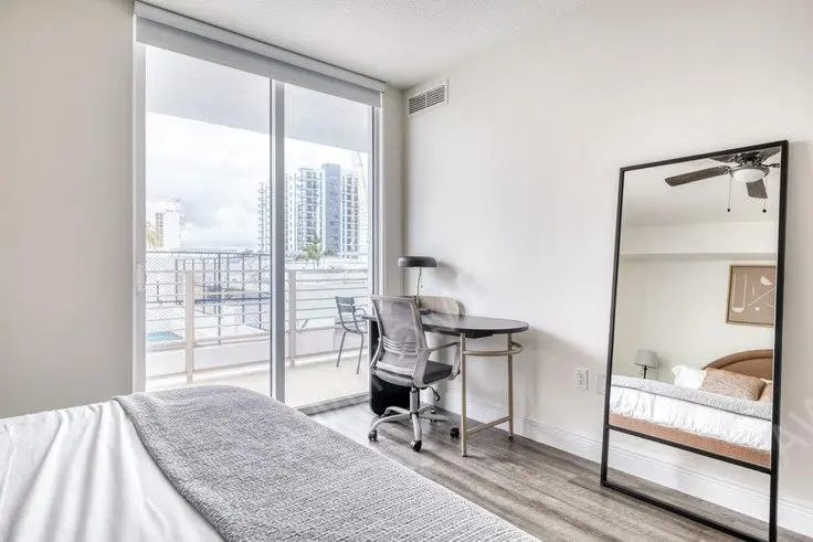 邁阿密租房Brickell First Apartments 40