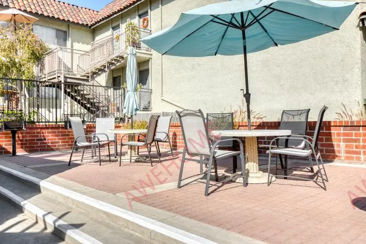 洛杉磯租房Brookside Terrace Apartments 947