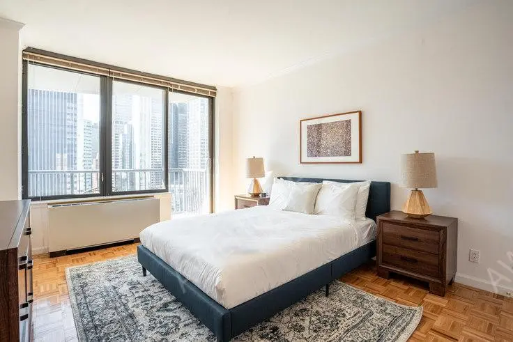 紐約租房150 E 57th St 1353