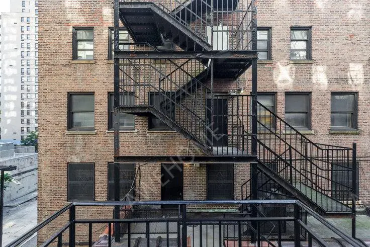 紐約租房336 E 18th St 947