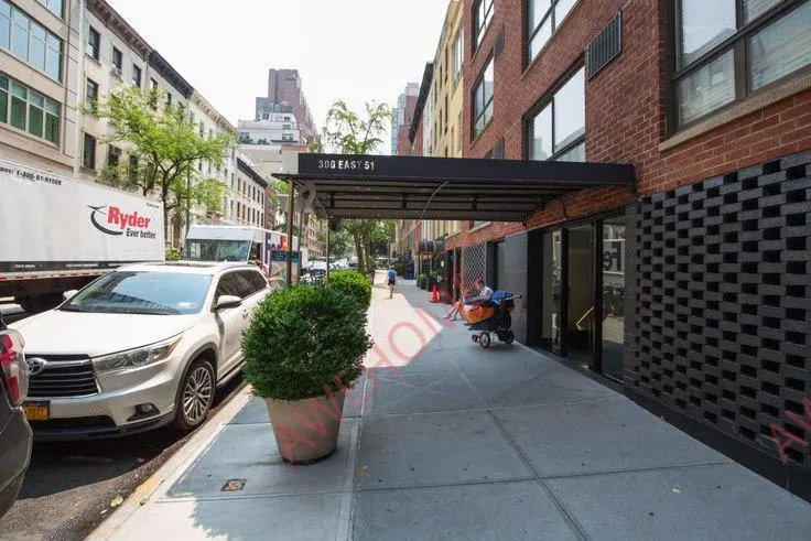紐約租房300 E 51st St 531