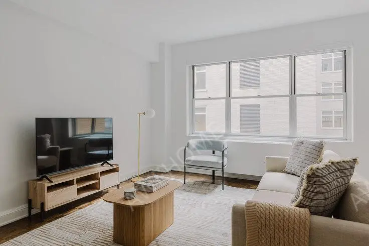 紐約租房136 East 55th St 1618