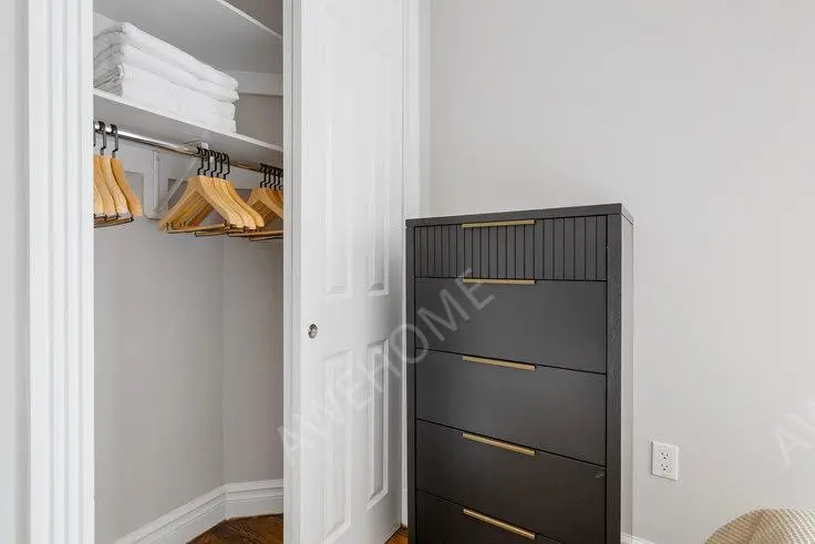 紐約租房202 E 13th St 1235