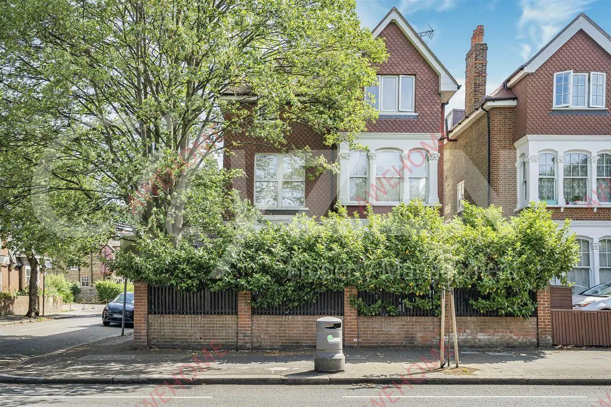 倫敦租房339 Uxbridge Road 2B