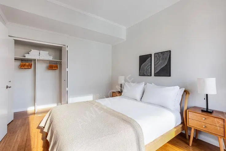 紐約租房The Ritz Plaza 1742