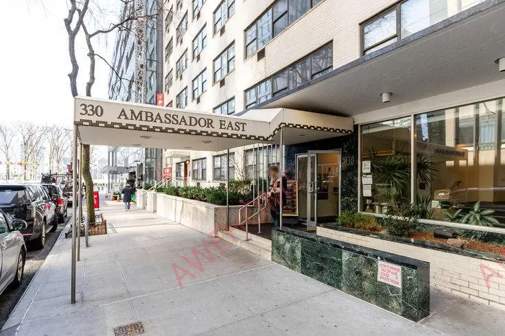 紐約租房Ambassador East 1794