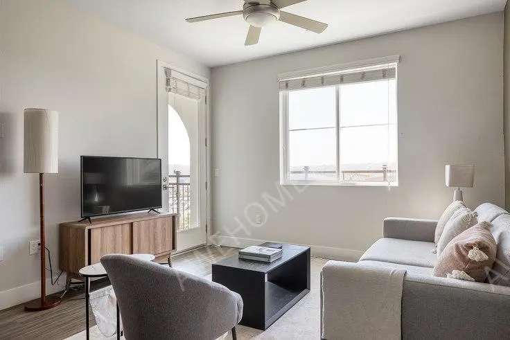 聖迭戈(聖地亞)租房Sola at Pacific Highlands Ranch 28