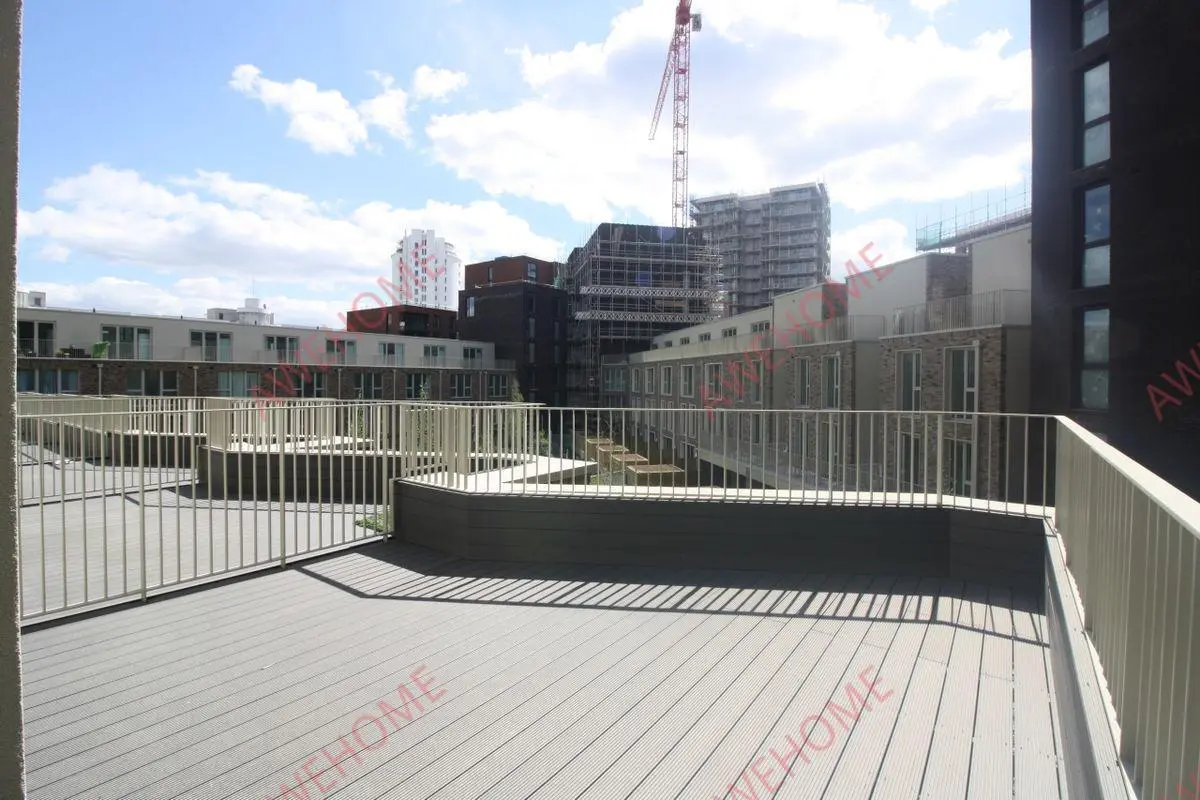 倫敦租房Royal Wharf 3B