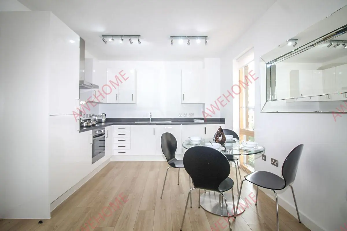 倫敦租房Rathbone Street 1B
