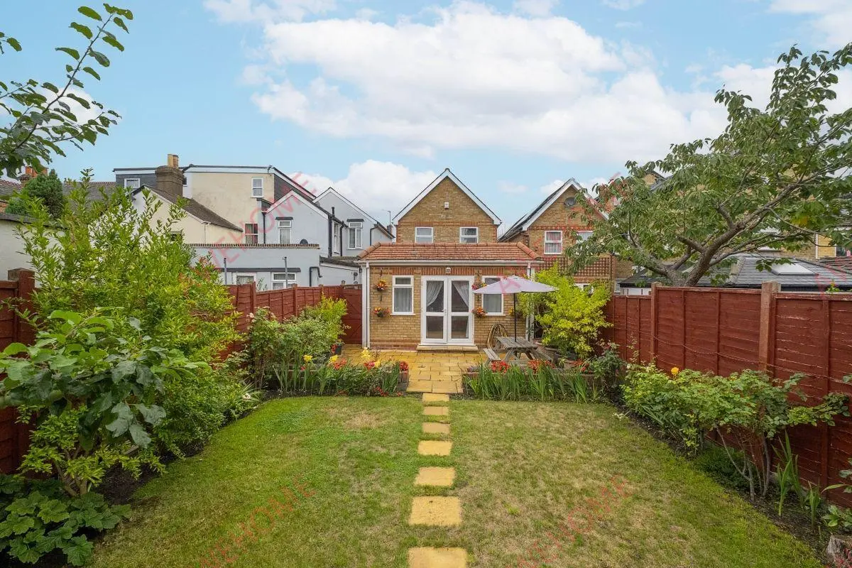 LondonSingle Apartment Rentals[Single Apartment]Worthington Road 5B