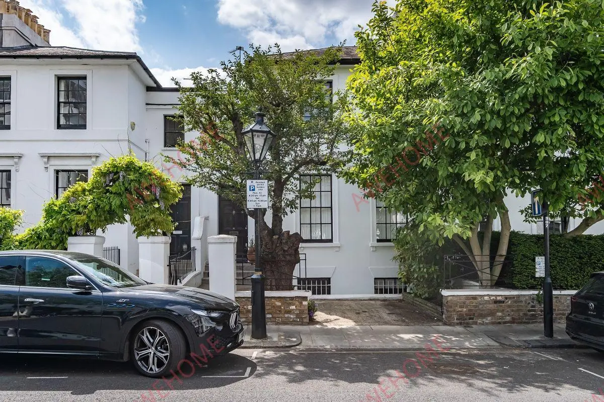 Londonshort-term accommodation Rentals[short-term accommodation]Canning Place 4B