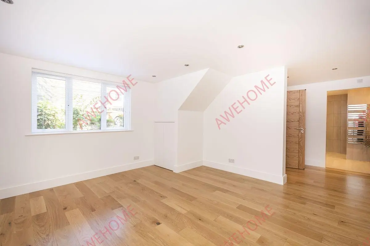 LondonSingle Apartment Rentals[Single Apartment]King George Square 3B