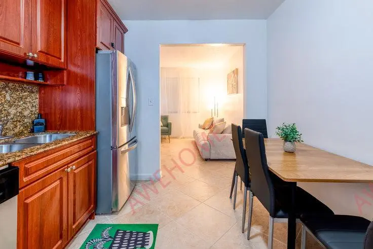 Miamishort-term accommodation Rentals[short-term accommodation]Southwest 2nd Street 1258744P