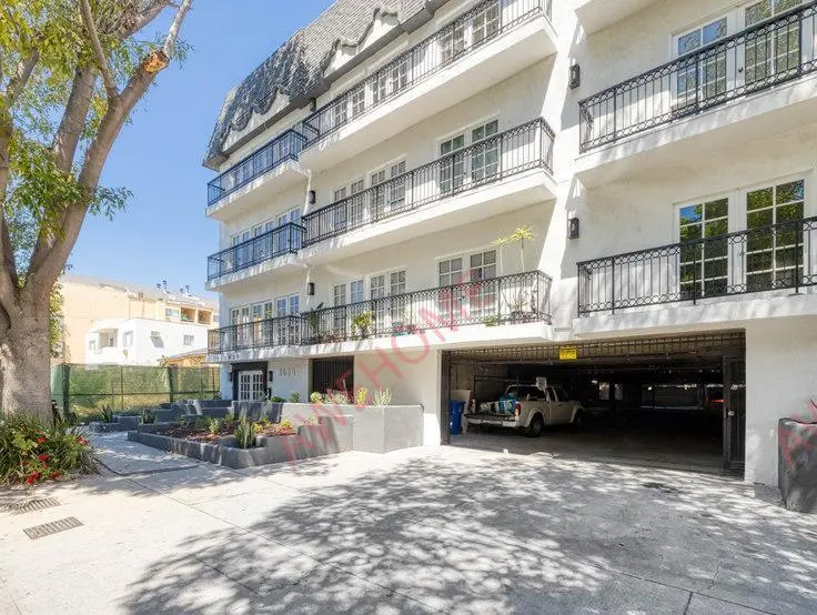 LosAngelesWeekly Rental  Rentals[Weekly Rental ]1620 S Bentley Ave 1398