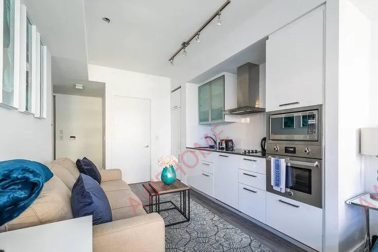 多倫多租房Grand Trunk Crescent 1037040P