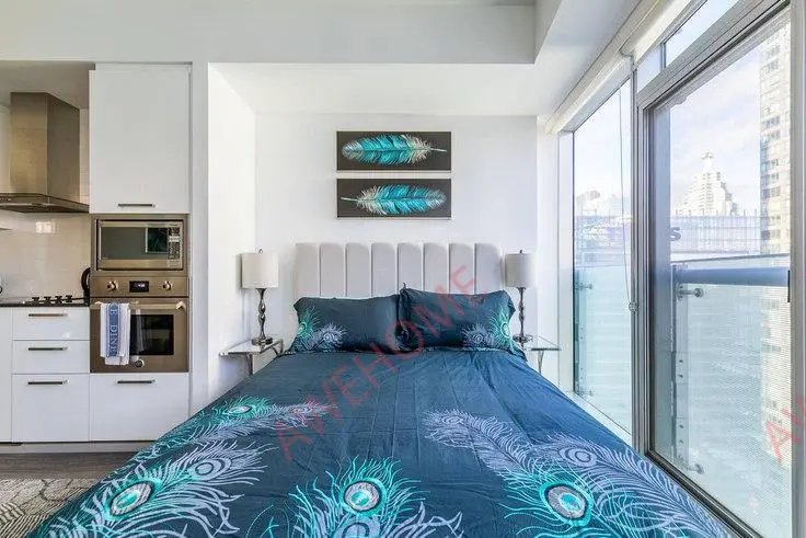 多倫多租房Grand Trunk Crescent 1037040P