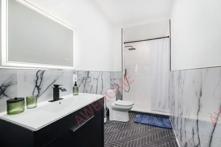 紐約租房West 8th Street 1255906P