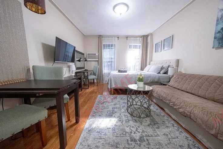 NewYorkshort-term accommodation Rentals[short-term accommodation]East 74th Street 1031983P