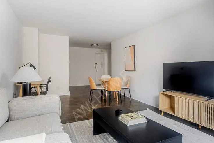 紐約租房Lexington Towers 1966