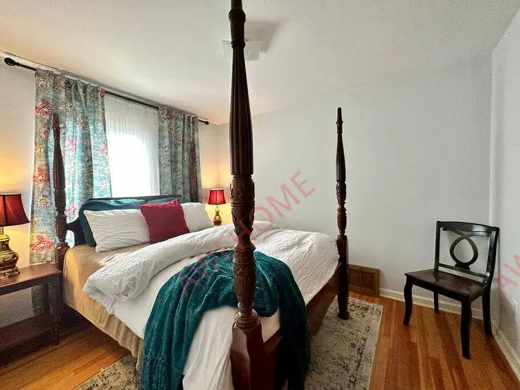 SeattleSingle Apartment Rentals[Single Apartment]10th Avenue South 1264513P