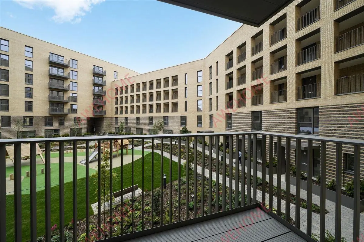 倫敦租房Parking Space