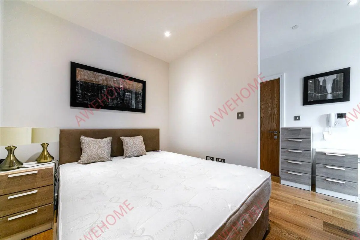 LondonPersonal housing Rentals[Personal housing]Sovereign Tower