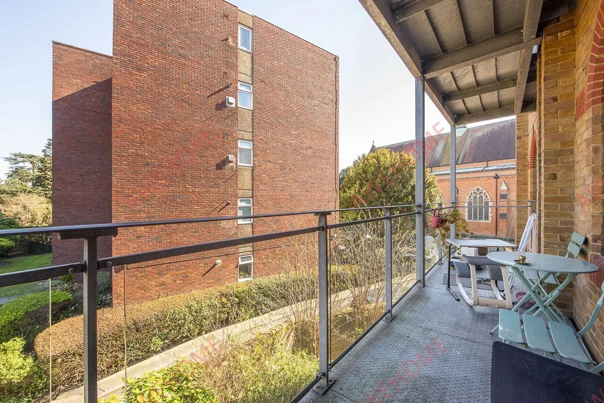 LondonSingle Apartment Rentals[Single Apartment]Inner Park Road 2B