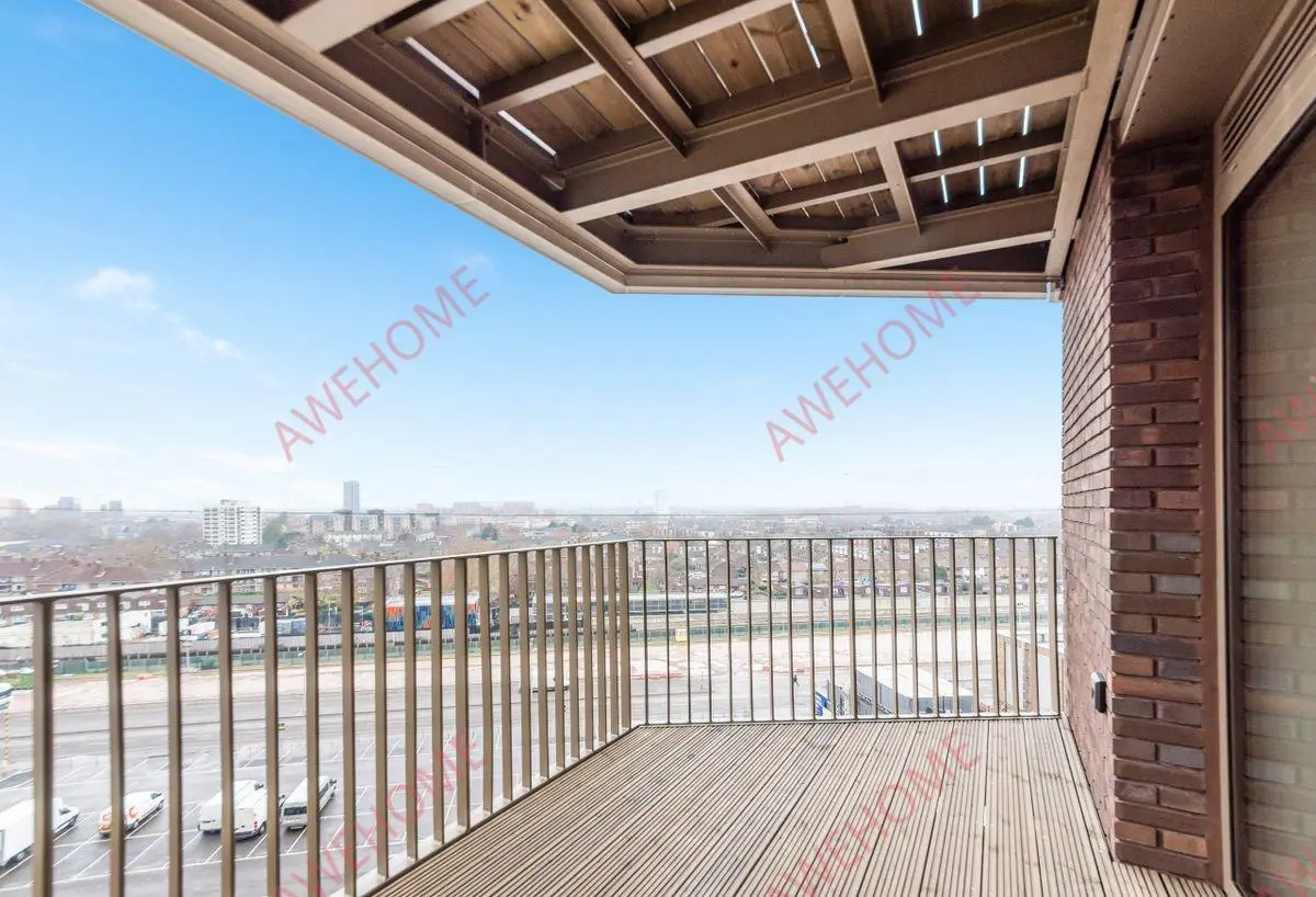 London RentalsWestern Gateway 1B