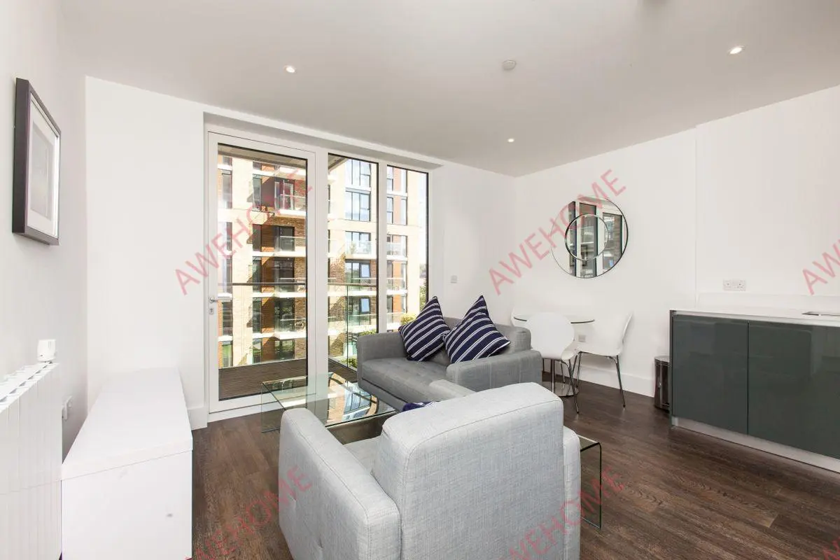 Londonshort-term accommodation Rentals[short-term accommodation]Compton House 1B