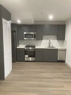 洛杉磯租房5639 Lexington Ave., Los Angeles, CA 90038