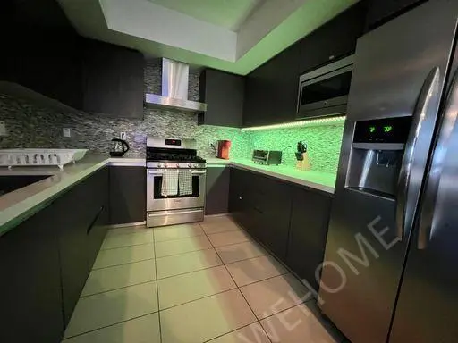 洛杉磯租房1735 N La Brea Ave., Los Angeles, CA 90046