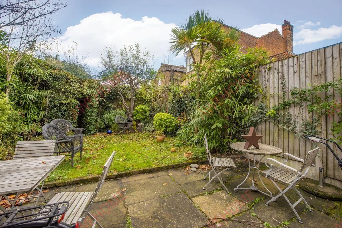 倫敦租房Richmond Hill 5B