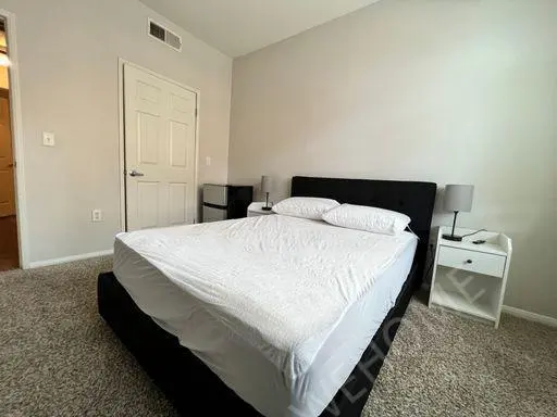 洛杉磯租房8601 Lincoln Blvd., Los Angeles, CA 90045