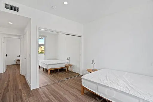 洛杉磯租房5639 Lexington Ave., Los Angeles, CA 90038