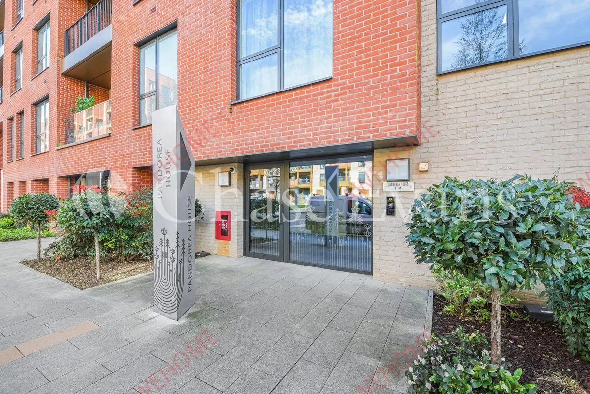 Londonshort-term accommodation Rentals[short-term accommodation]Lismore Boulevard 1B