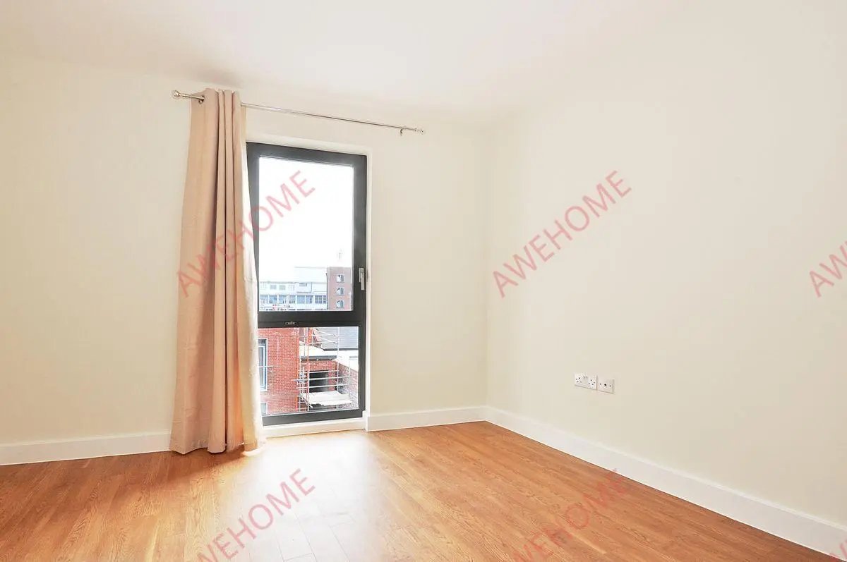 倫敦租房Uxbridge Road London W3 1B