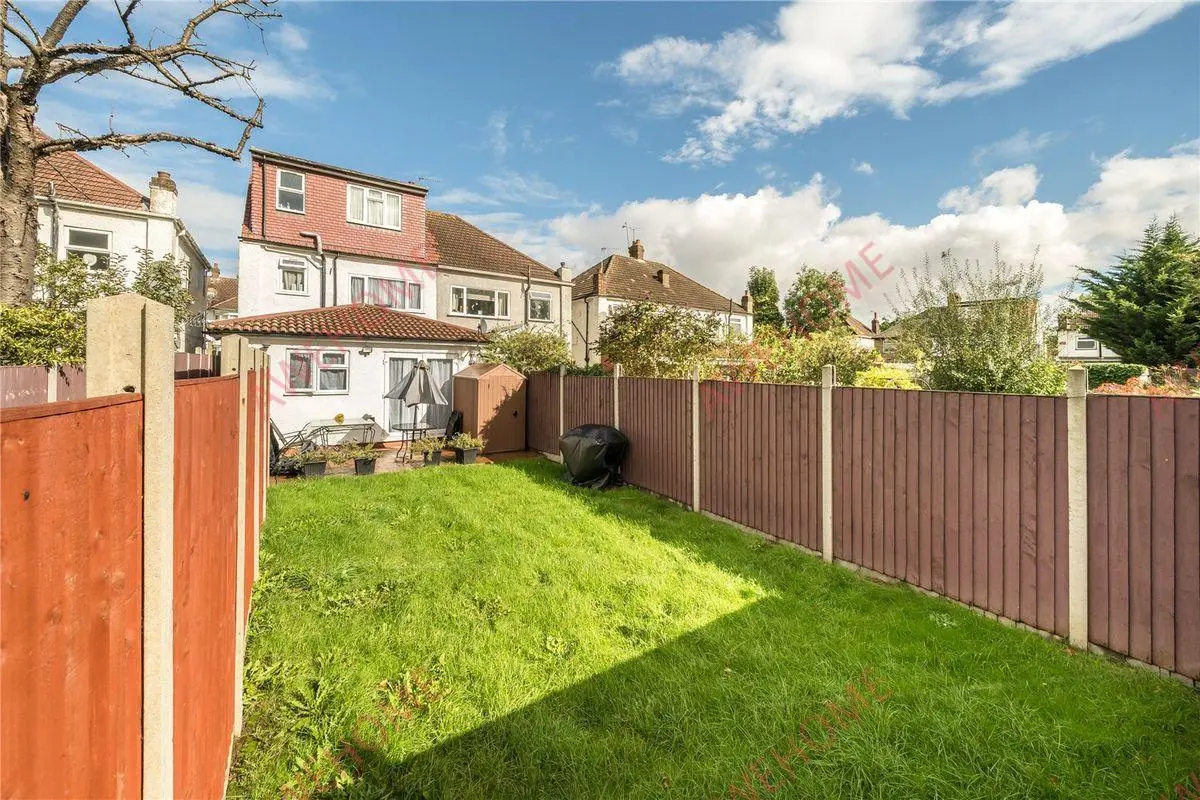 Londonshort-term accommodation Rentals[short-term accommodation]Uneeda Drive 5B