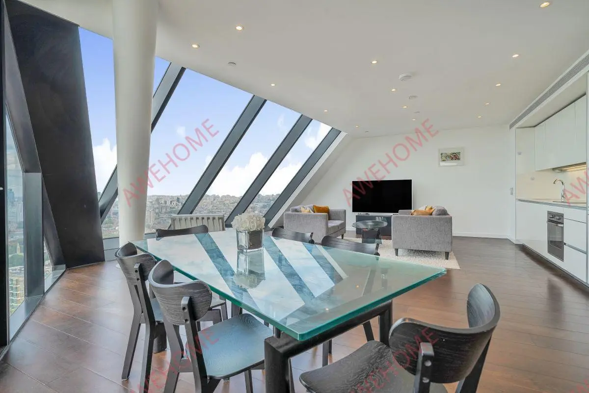 倫敦租房Strata Building 2B