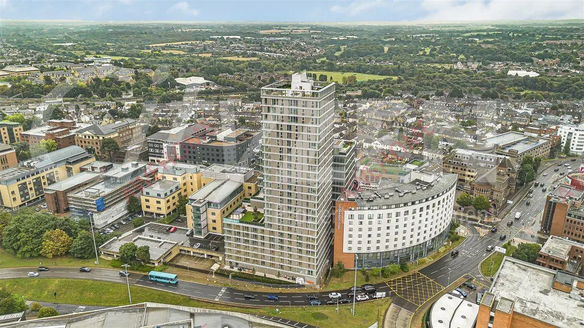 LondonSingle Apartment Rentals[Single Apartment]37 Clarendon Road