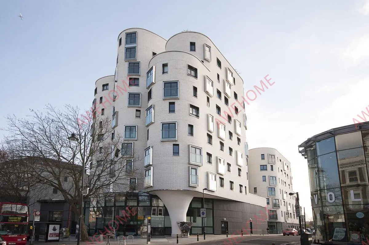 倫敦租房St Lukex27s Avenue 2B