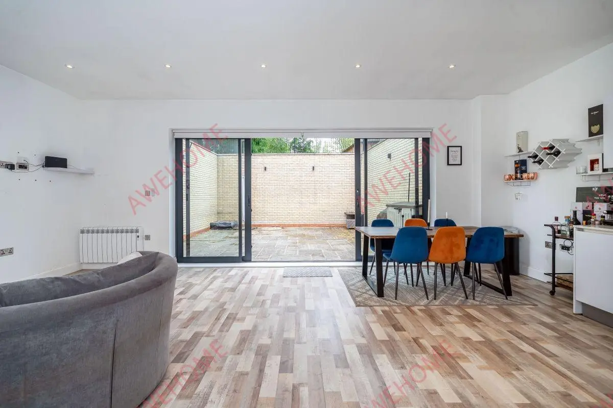 倫敦租房Gunnersbury Avenue 2B