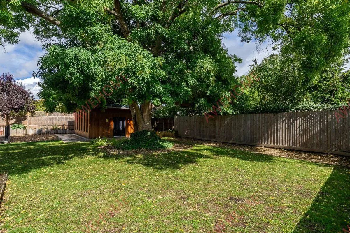 倫敦租房Gunnersbury Avenue 2B