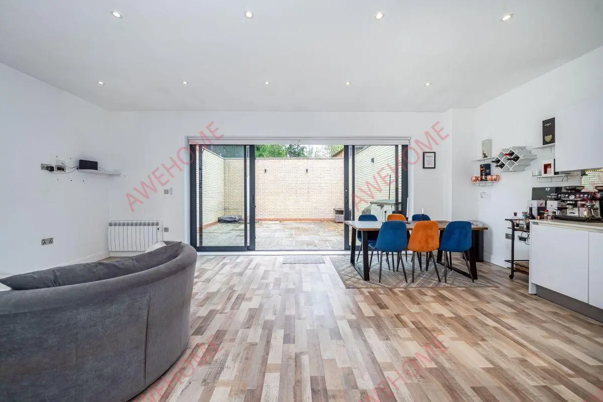 倫敦租房Gunnersbury Avenue 2B