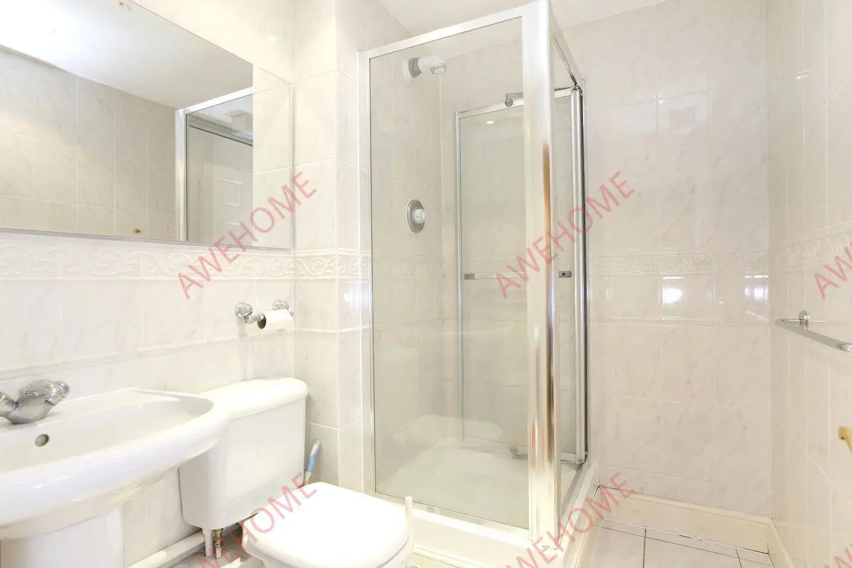 倫敦租房May Bate Avenue 2B