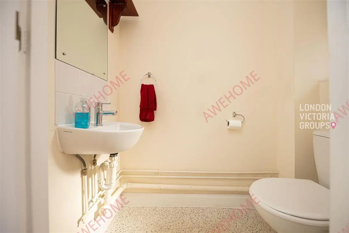 LondonSingle Apartment Rentals[Single Apartment]Keats Close 5B