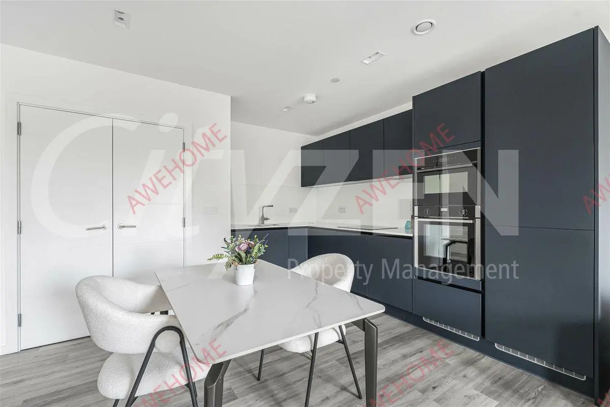 LondonBNB Rentals[BNB]5 Wheatstone Gardens 1B