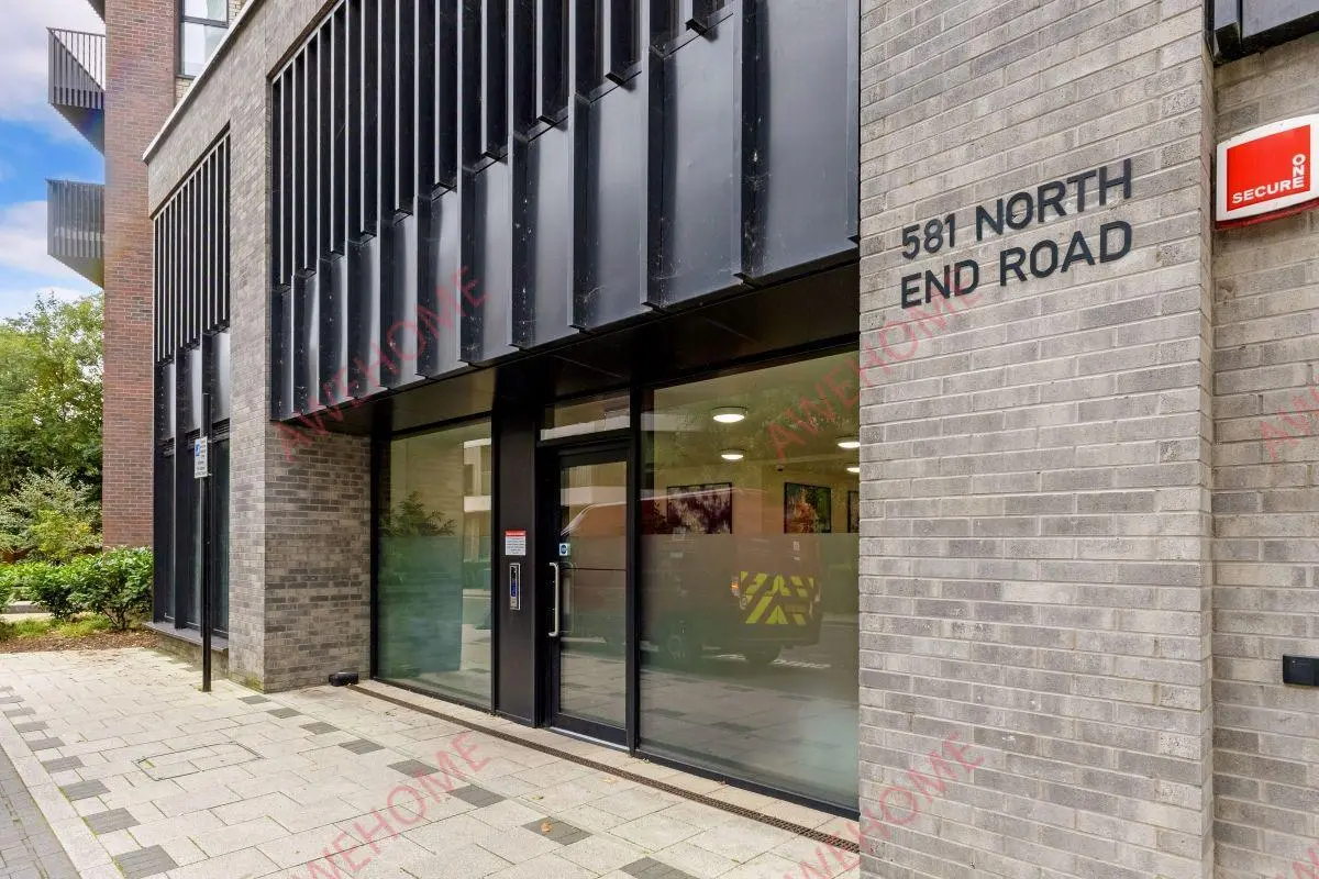 倫敦租房North End Road 1B