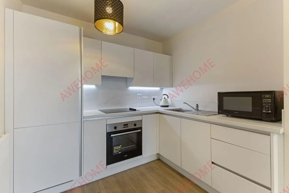 倫敦租房North End Road 1B